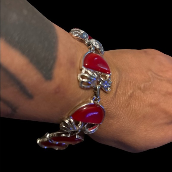 “Red Moonglow” 60s Chunky Coro Pegasus Thermoset Bracelet 7” - Picture 6 of 12